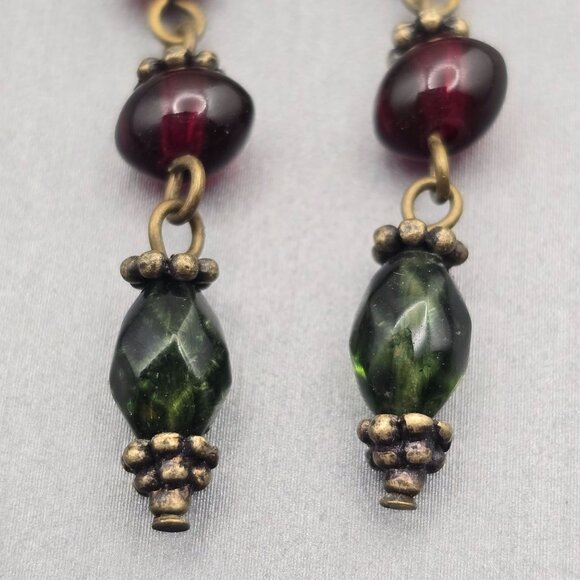 VTG Glass Beaded Dangle Drop Earrings 2.5" Purple Green Floral Metal Spacers - Picture 3 of 6